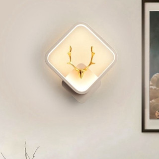 Đèn trang trí gắn tường phòng ngủ, phòng khách LED hình nai 3 màu ánh sáng (Hình con nai)