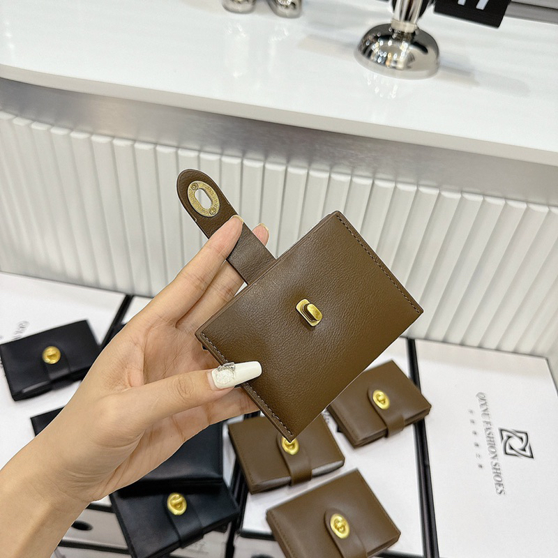 Ví nữ cầm tay