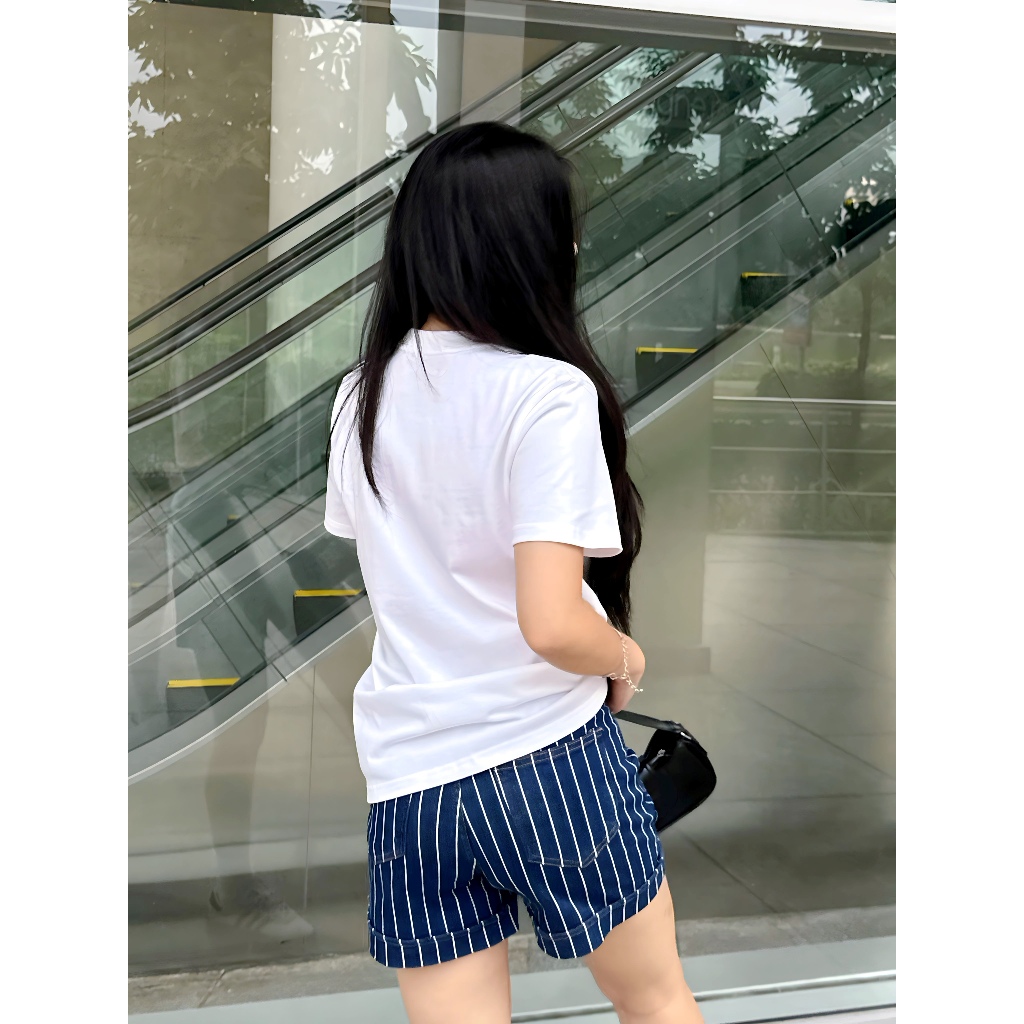 Quần short jeans nữ lưng cao màu xanh sọc co giãn vừa phải HEYBEE HJ1447