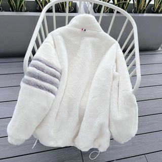 Áo Khoác Lông Thome Mượt Dày Dặn Cao Cấp - Áo Khoác Lông Cừu Phối 4 Sọc Tay Fom Unisex Cực Chất mùa đông 2023