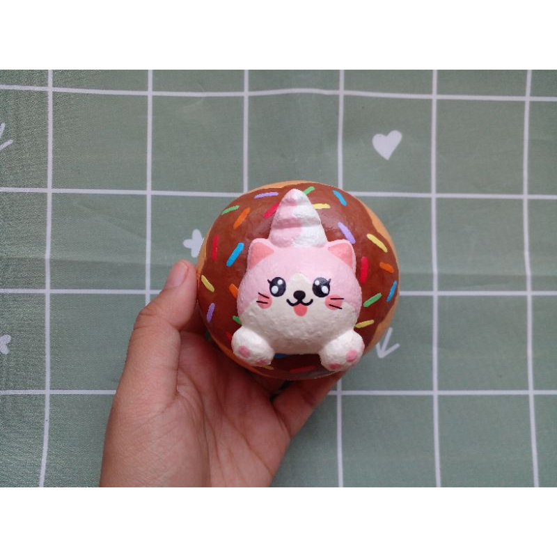 Squishy donut mèo hồng