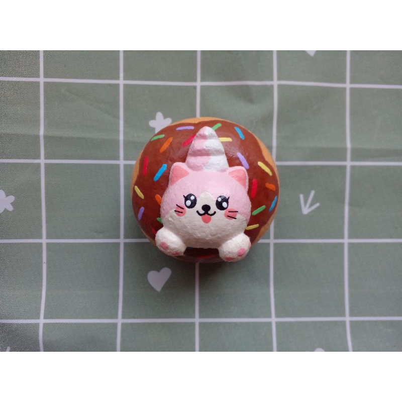Squishy donut mèo hồng