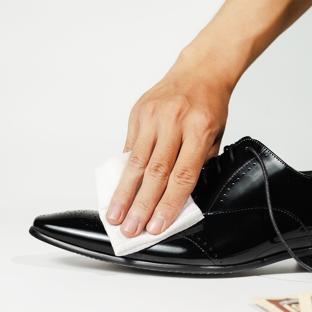 Combo vệ sinh giày Sneaker và Leather giày da đồ da hộp 20 gói dạng travel size EcoWipes