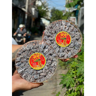 Xí muội ôliu chua ngọt (Khay tròn khía 500g)