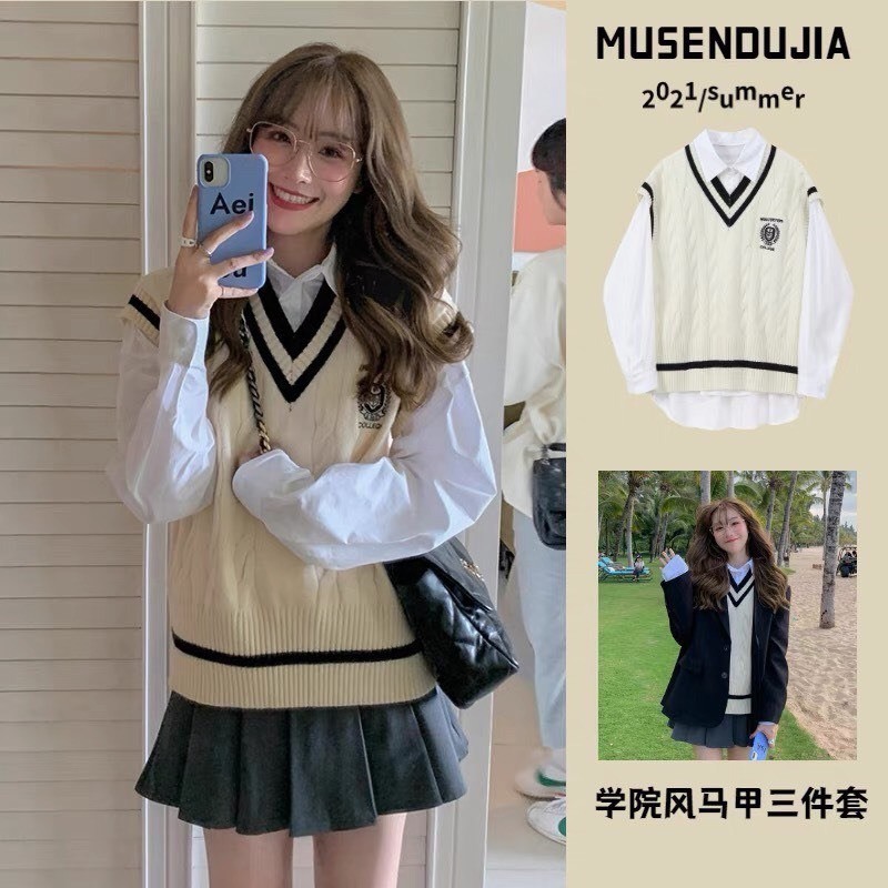 Áo Nữ, Áo Gile Len Nữ Thêu Huy Hiệu 2 Màu Siêu Xinh Hàng QCCC