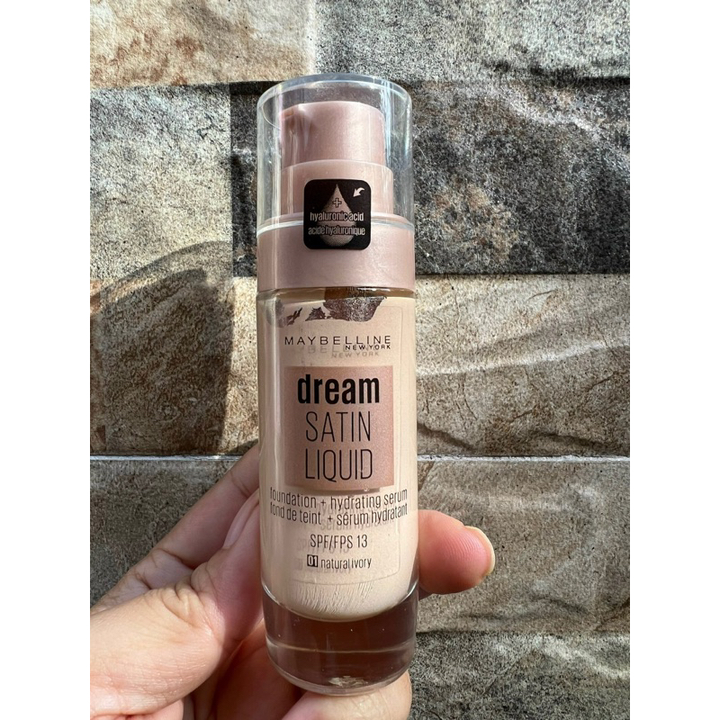Kem nền Maybelline Dream Satin Liquid Foundation Hydrating Serum 30mL