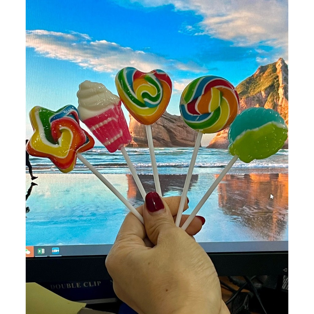 Kẹo mút xiên đế Risen siêu ngon - Ăn vặt tuổi thơ