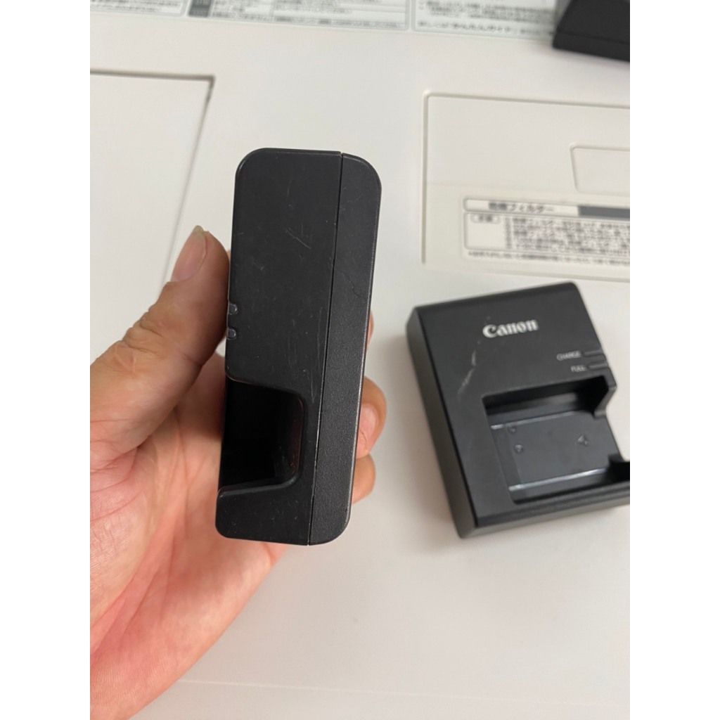 Sạc canon lc-e10 chính hãng bóc máy