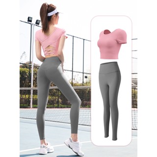 Bộ đồ tập gym nữ, tập yoga nữ với áo croptop kèm mút đệm liền và quần dài dáng legging, cạp cao