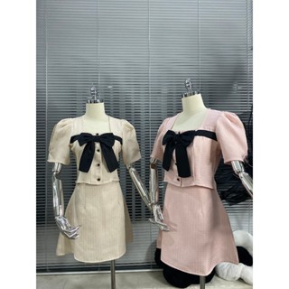 Sét Bộ Áo Croptop Cố Vuông Tay Phồng Đính Nơ Phối Viền Kèm Chân Váy A Hack Eo Bigsize Quỳnh Anh SBX61