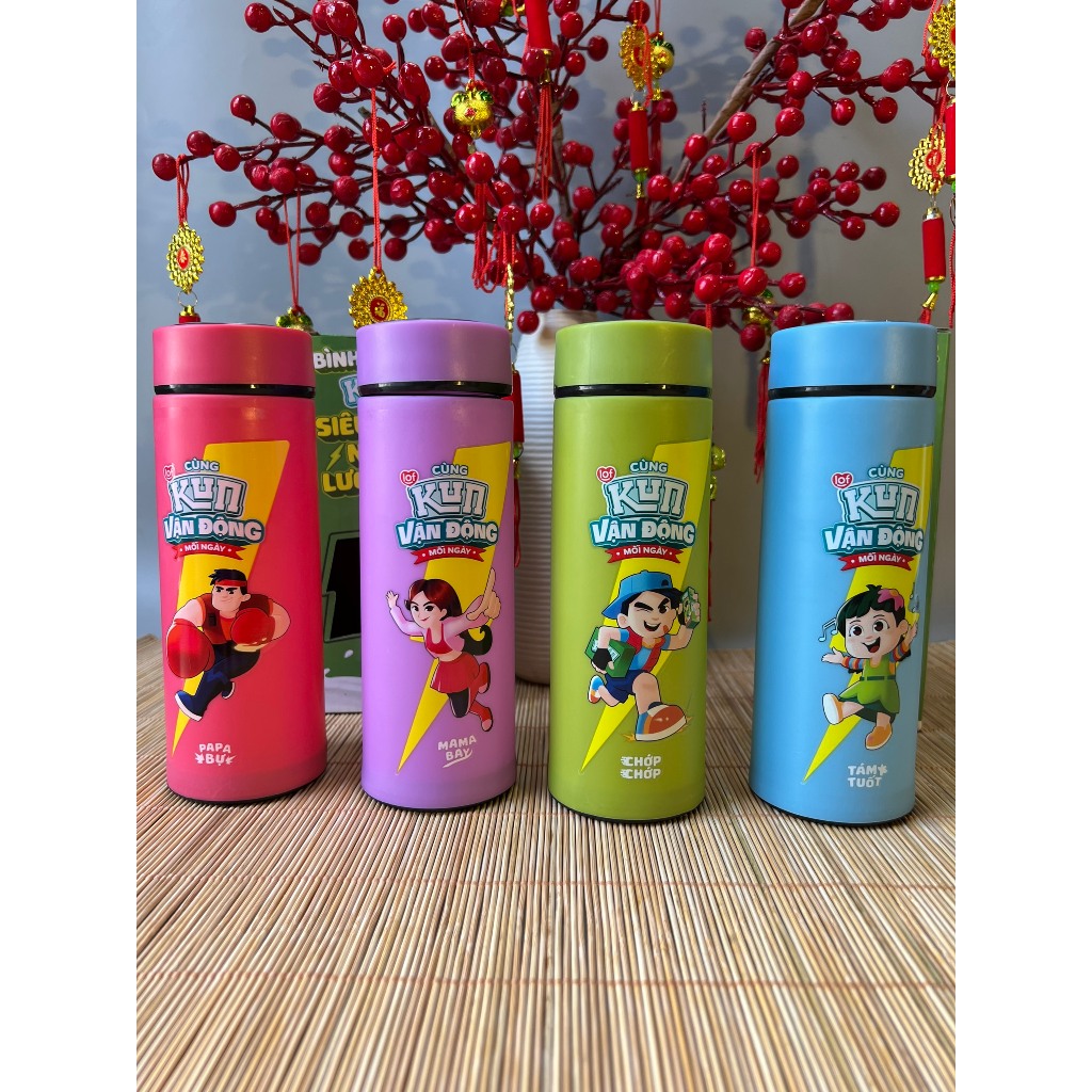 Bình nước thủy tinh bọc nhựa - Kun