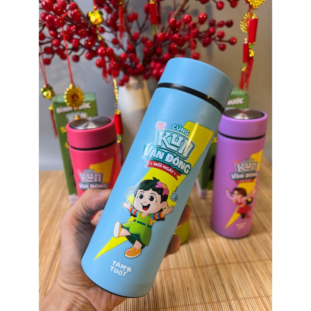 Bình nước thủy tinh bọc nhựa - Kun