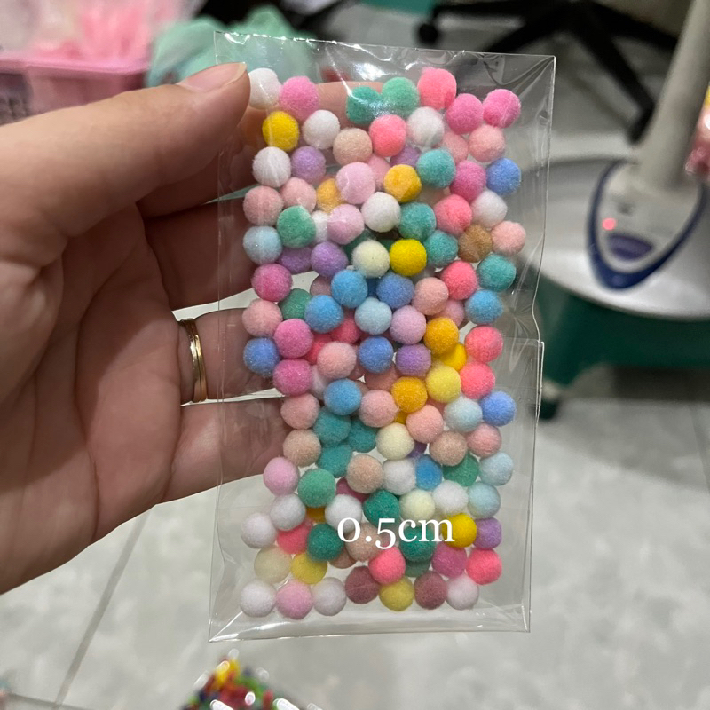 5gram - Hạt bông tròn, Pom Pom cỡ nhỏ dùng để trang trí cây thông Noel, Giáng sinh, Xmas