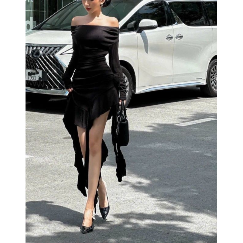 LIKEHER - Đầm Body Trễ Vai Body Tua Rua D113