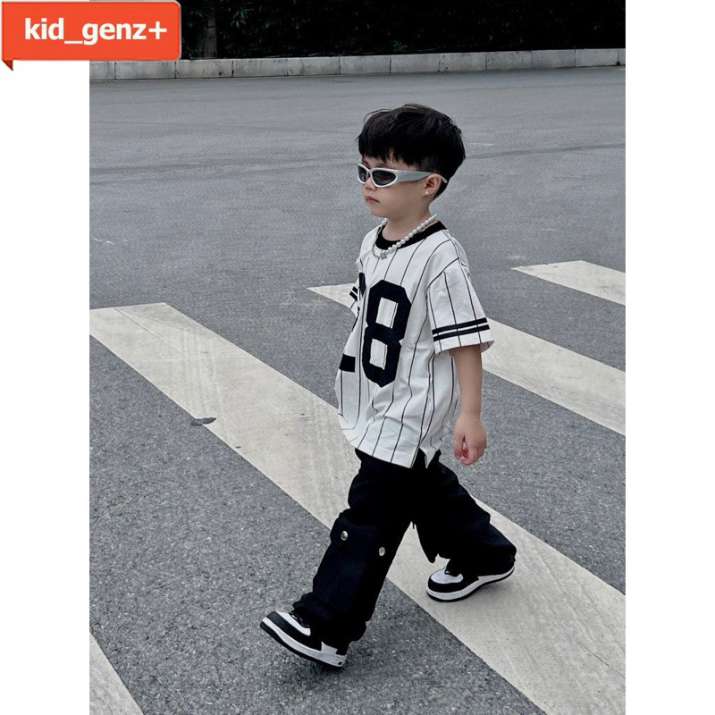 Áo phông kẻ sọc số 28 cho bé , áo thun form xuông bé trai , gia đình unisex , Kid_genz