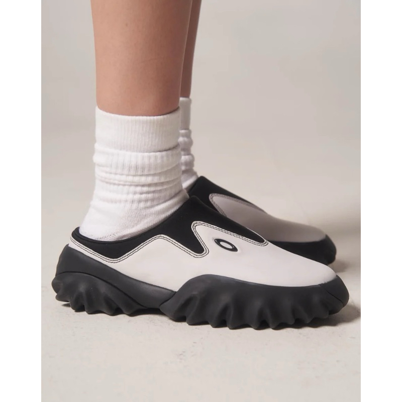 Giày Dép OakLey Factory Team Hàng Real  size 37