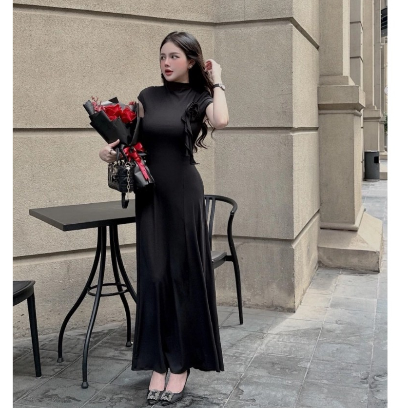 Đầm body maxi xòe tay ngắn cổ lọ ngực đính hoa chất thun gân tăm mềm mát sang chảnh