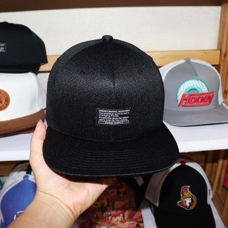 Nón Snapback Under Phong Cách Soái Ca 2024 UnderBN.