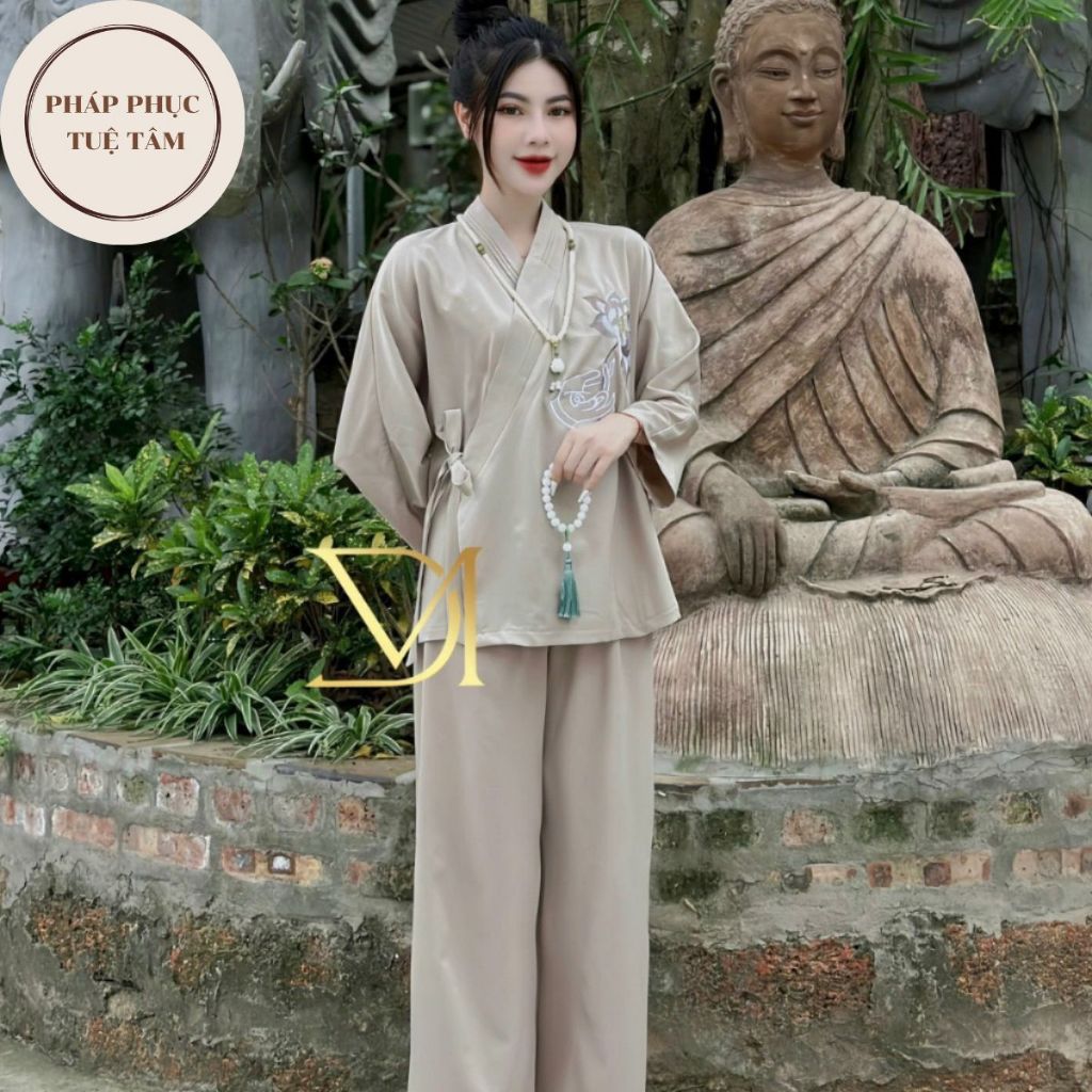 Đồ lam đi chùa nữ thêu hoa sen Áo tràng phật tử vạt chéo thêu hoa sen Bộ phật tử lụa thêu hoa lụa mềm mịn, thanh lịch