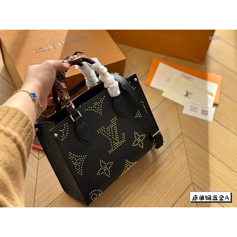 Túi lv onthego mới nhất 2023 hoạ tiết gắn đinh 2 box vip xịn sò