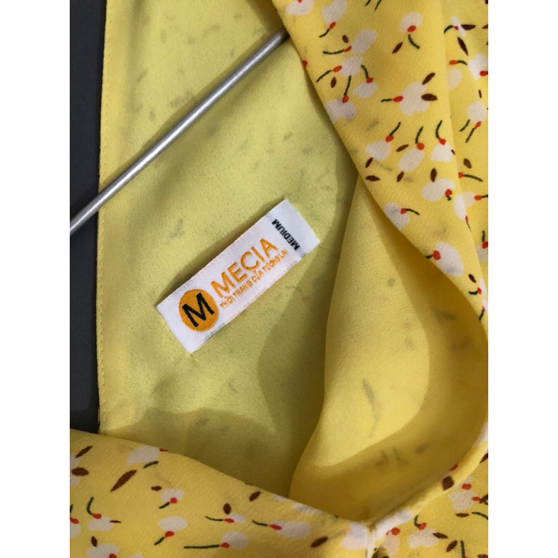 Thanh lý đầm mecia size m