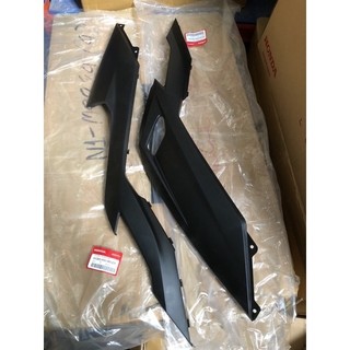 Nhám lườn chân vario 125 2023 đen nhám