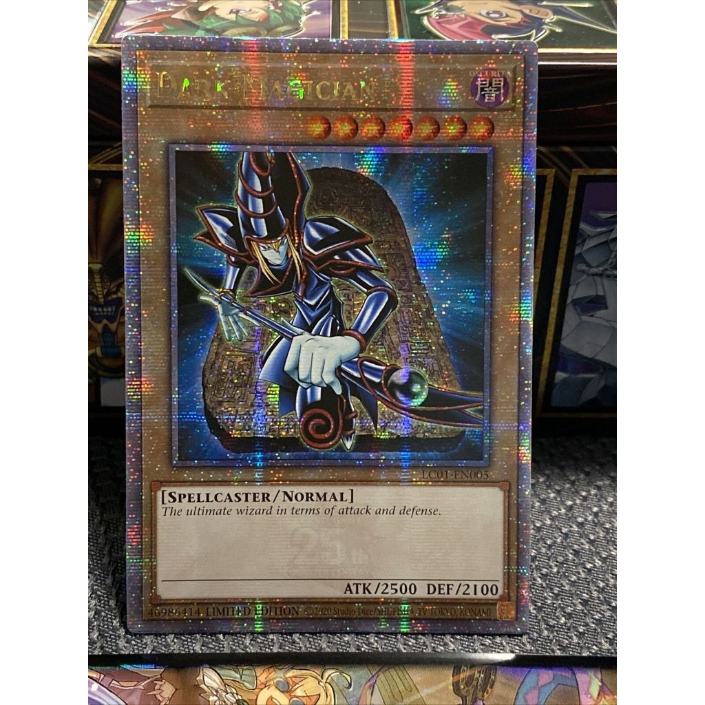 Lá bài thẻ Dark Magician - 25th Secret Rare - Tặng bọc bài nhựa bảo quản