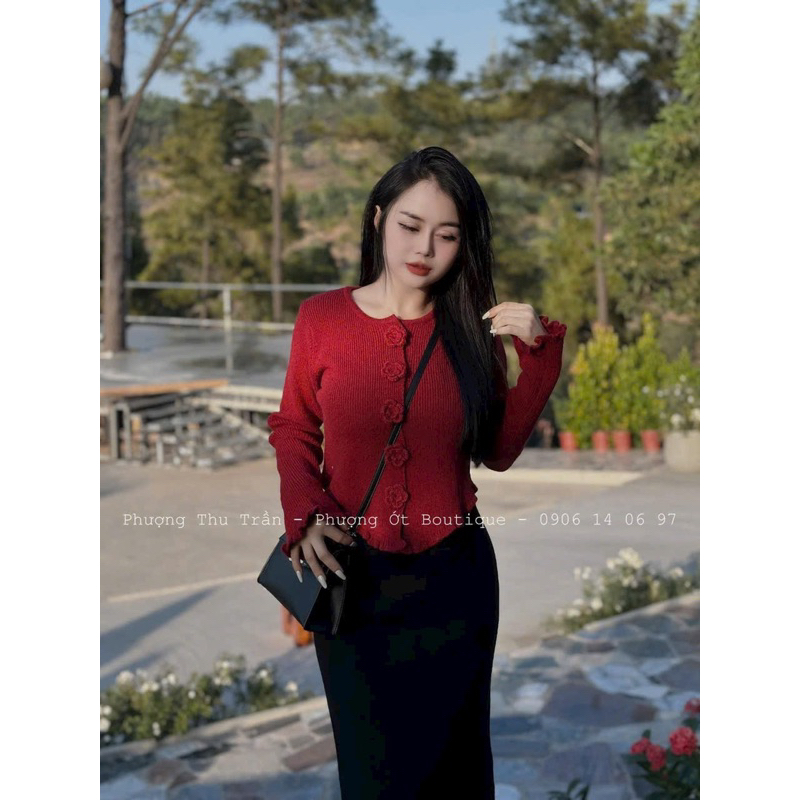 Áo len bông hoa siêu hót - len vạt chéo tay loe