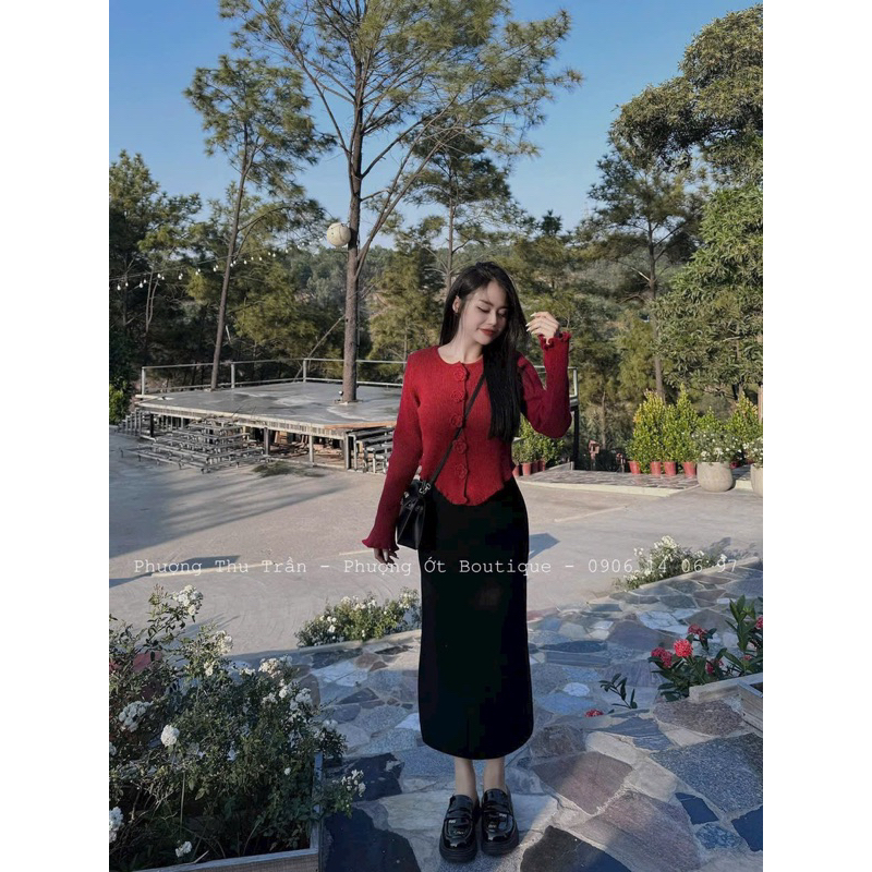 Áo len bông hoa siêu hót - len vạt chéo tay loe