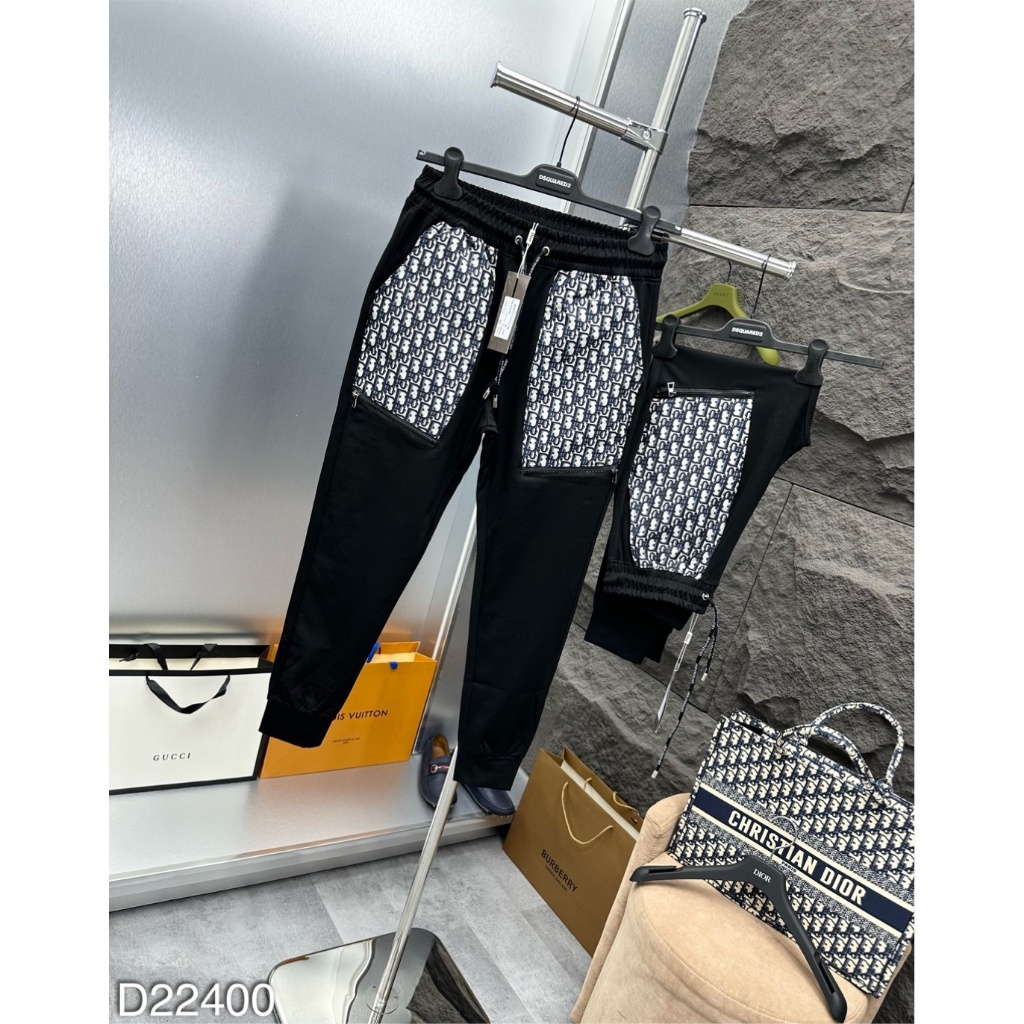 Quần Jogger Nỉ Nam CD Nỉ Da Cá Phối Túi Khoá Zip Dệt Vân Chữ Thổ Cẩm Monogram Siêu Cấp Cho Các Boy Phố Đi Học Đi Chơi