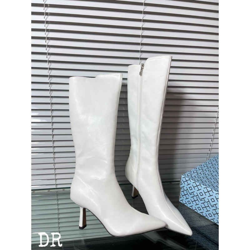 Boot Cao Cổ MPB Trắng Đen Full Size 35-39  -  By Anh Dinh Phuong