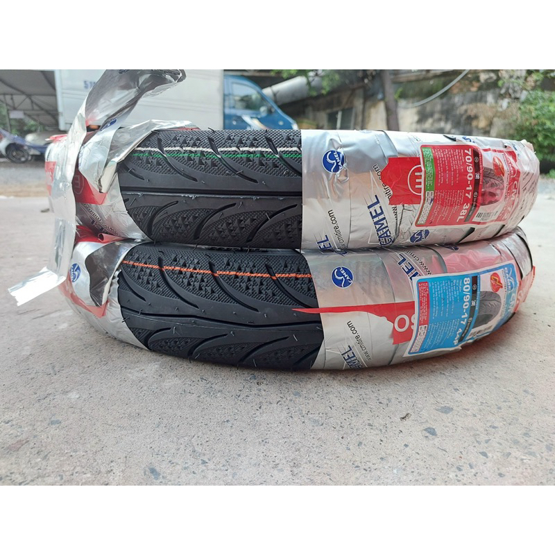 Vỏ lốp trước sau không ruột xe Exciter 135,Sirius ,Ju,Future,Sonic ,Rider,Wave,Dream lốp Camel cm72 gai Maxxis 3D