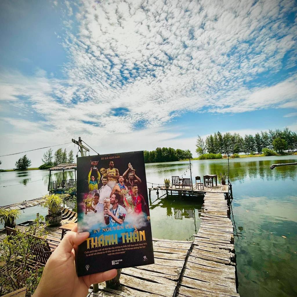 Sách - Kỷ nguyên của thánh thần - Dũng Phan - THBooks