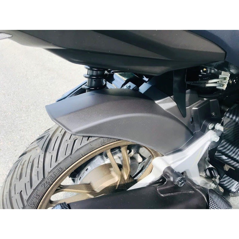 Dè Chắn Bùn Vario 125 2023