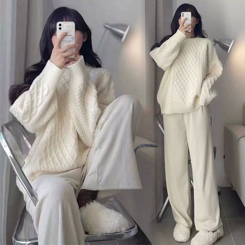 Áo Nữ, Áo Len Thừng Cổ Tròn 2 Màu Dáng Basic Siêu Xinh Hàng QCCC