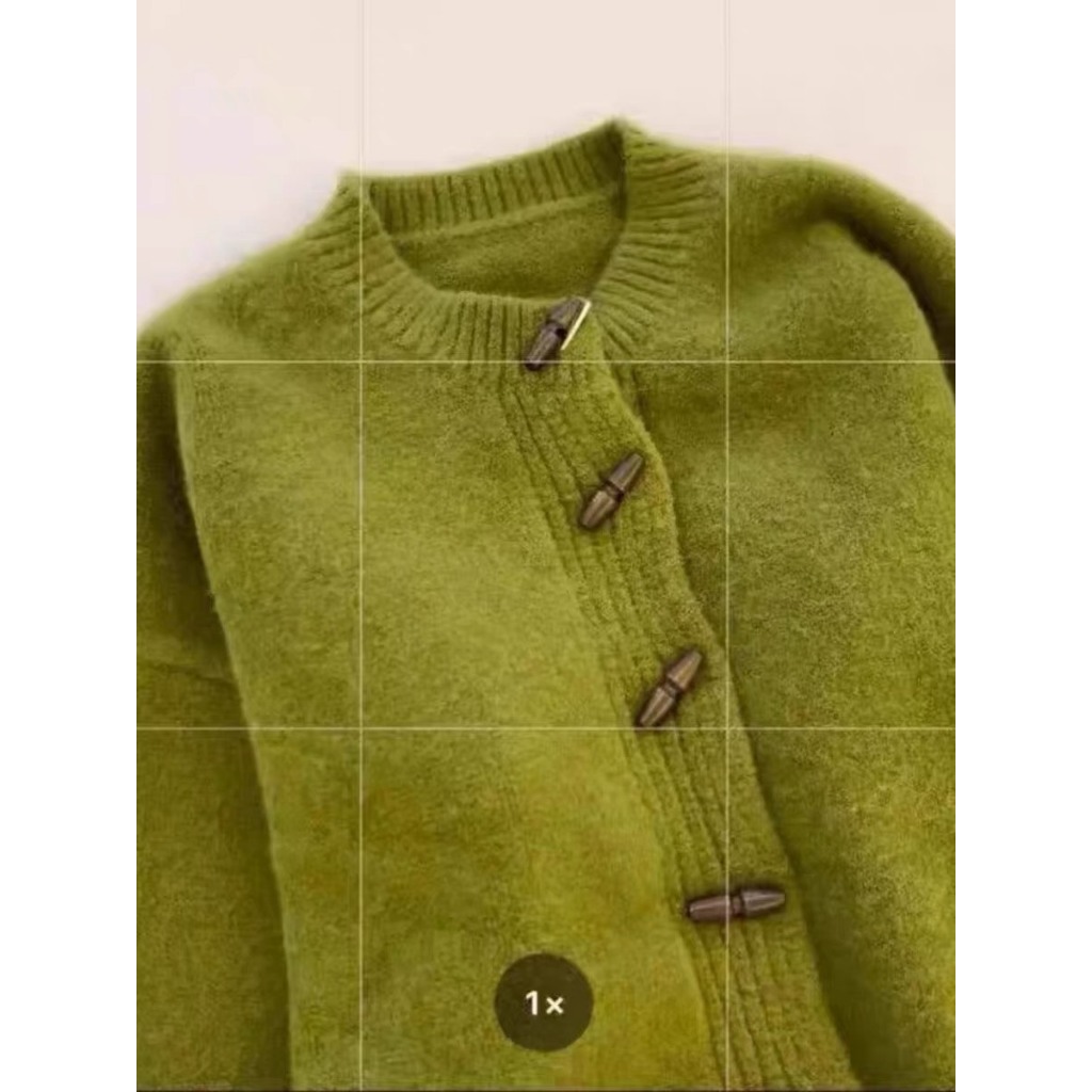 Áo len dệt kim cardigan cài khuy gỗ vintage màu xanh lá