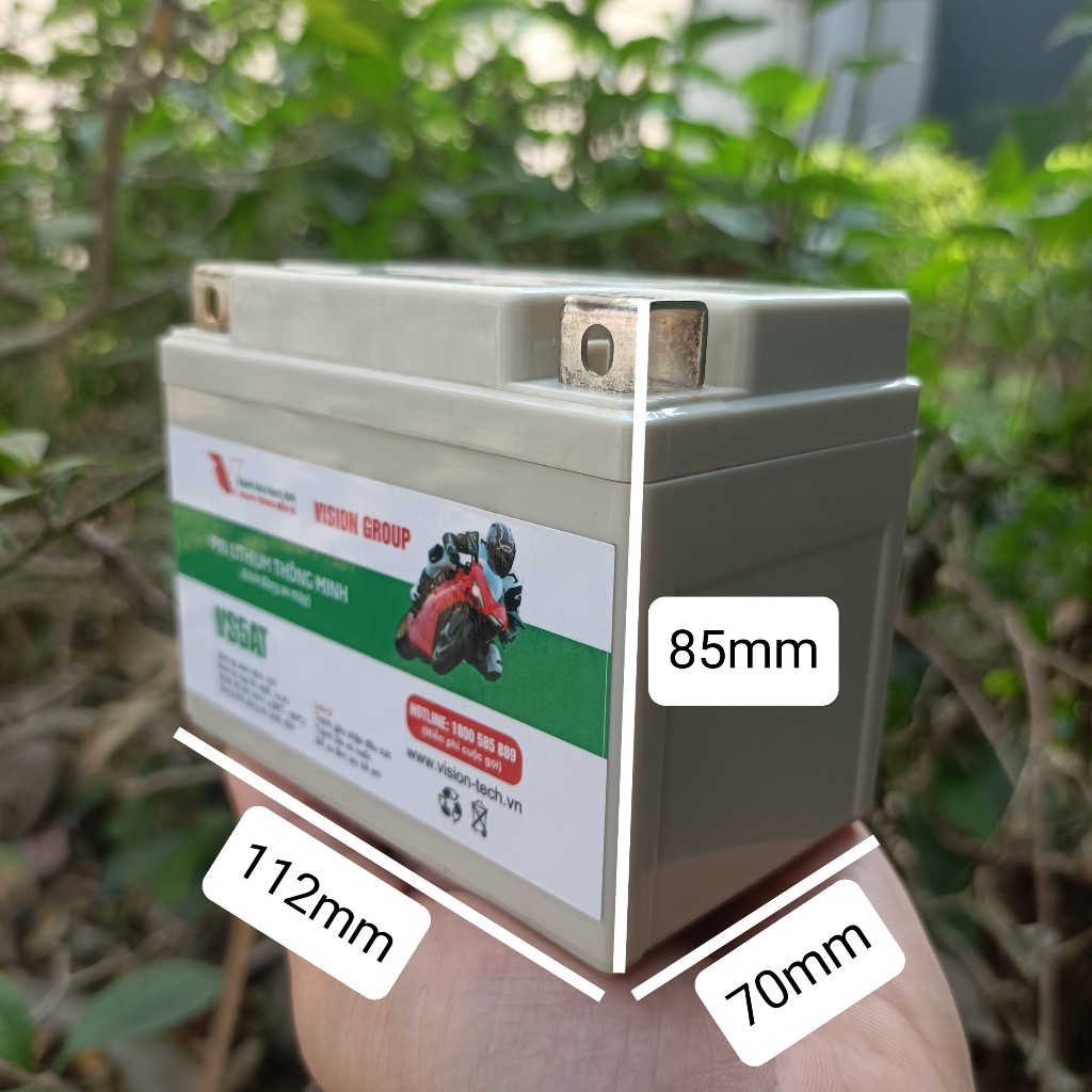 Pin sắt photphat Vision thay thế acquy xe máy