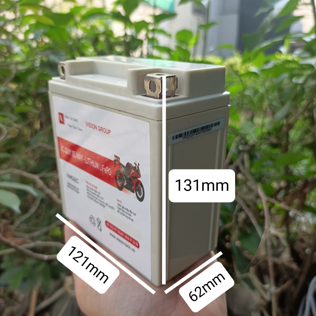 Pin sắt photphat Vision thay thế acquy xe máy