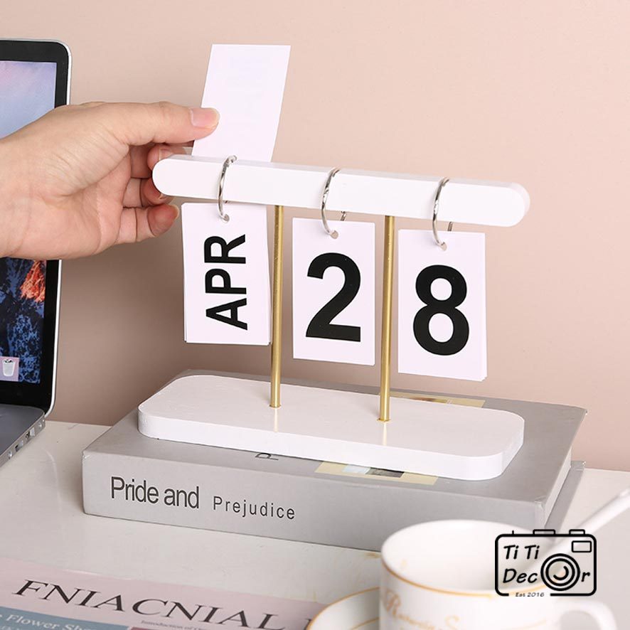 Lịch gỗ vạn niên trang trí chụp ảnh, decor nhà cửa, cửa hàng - TiTi Decor