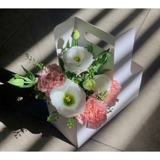 Túi giấy 2 ngăn đựng hoa và nước