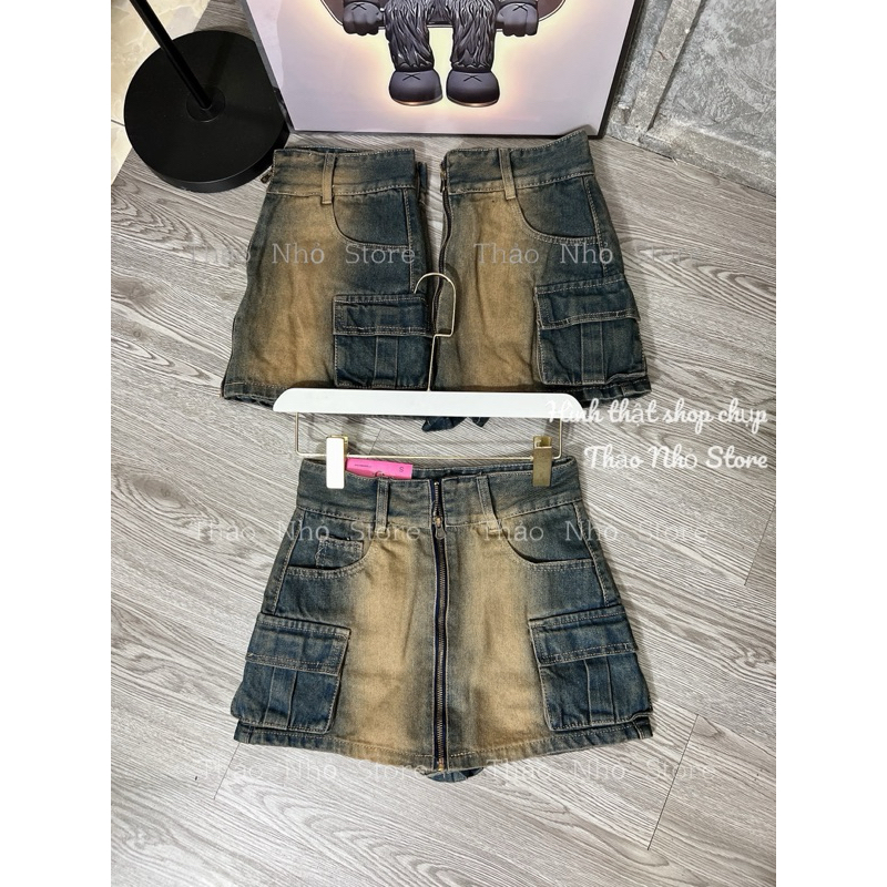 Chân váy jean phong cách màu dơ kéo khoá