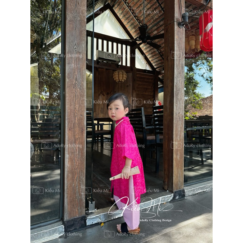 Áo dài gấm hồng hai da cho bé 8-40kg