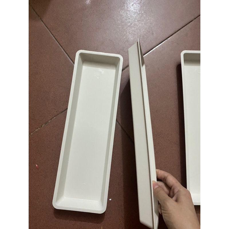 10 máng ăn nửa lít