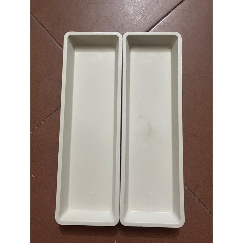 10 máng ăn nửa lít