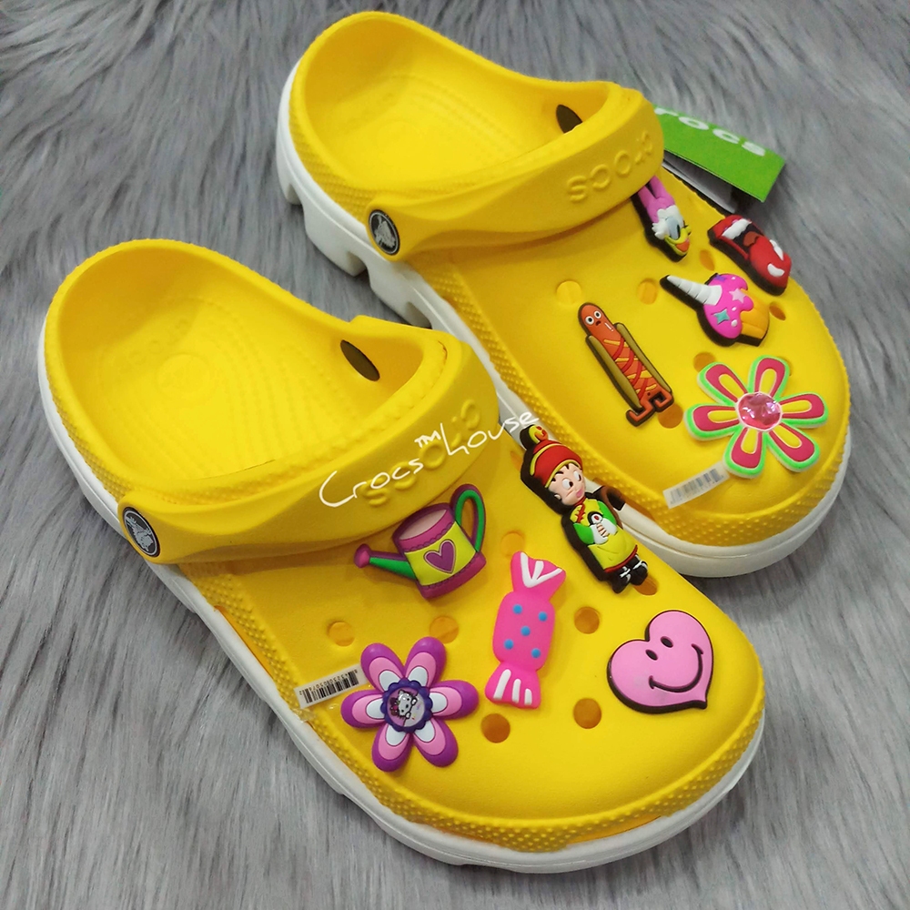 Dép cross duet sport unisex cao cấp tặng 10 jibbitz sticker 3D xịn, dép sục đế răng cưa nam nữ màu trắng đen Nhà Cá Sấu