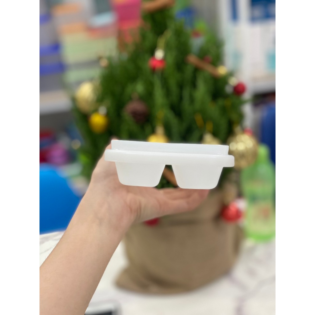 KHAY ĐỰNG ĐÁ TUPPERWARE