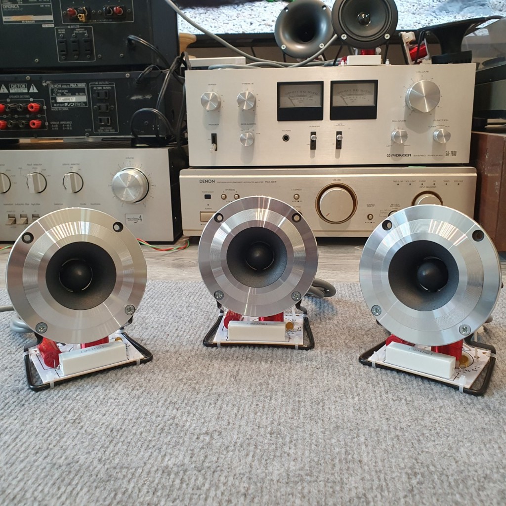1 Chiếc Loa Siêu Treble TiTan Pioneer P8802 Kèm Mạch Phân Tần Và Phù Hợp Với Mọi Giàn Âm Thanh