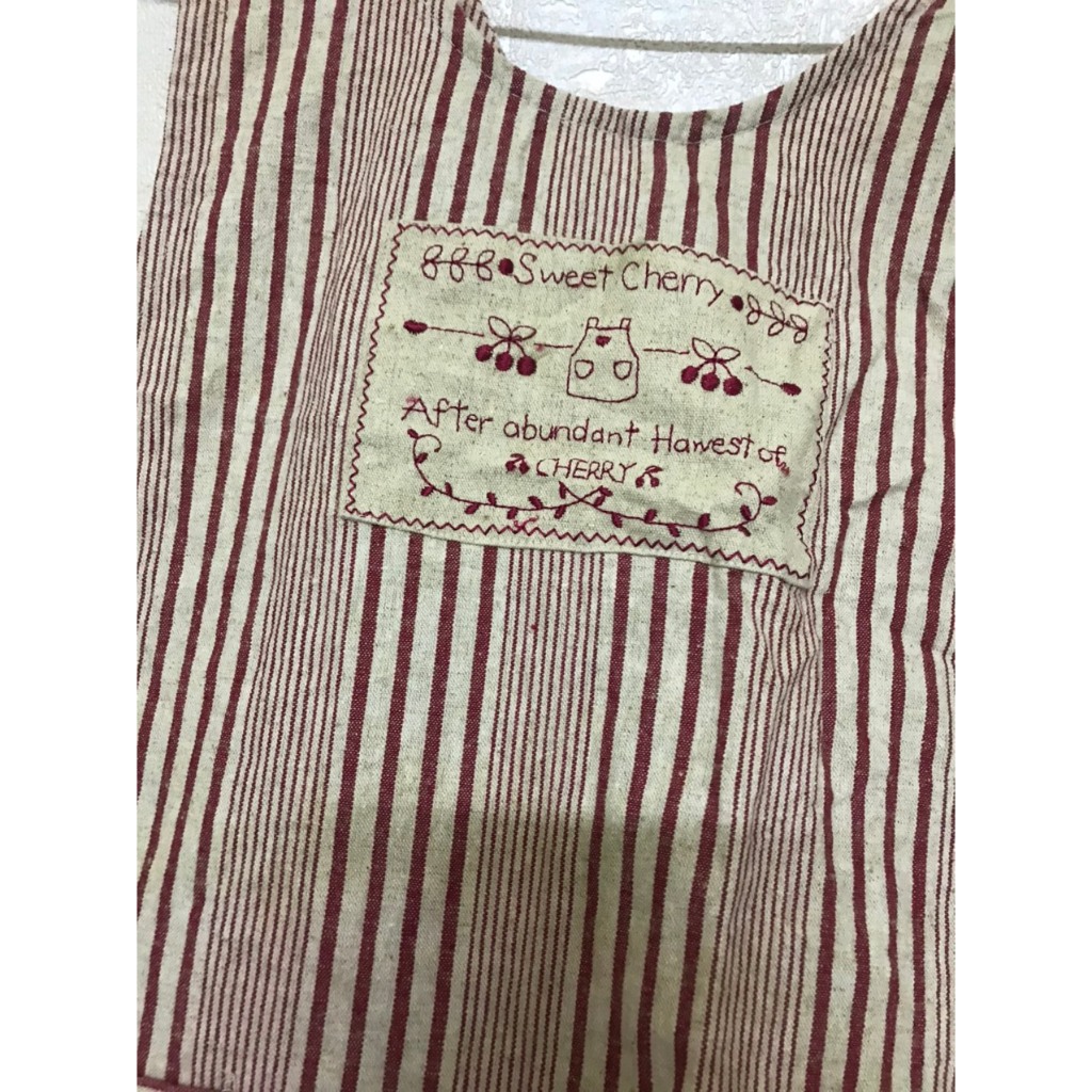 Tạp dề thêu Modern House