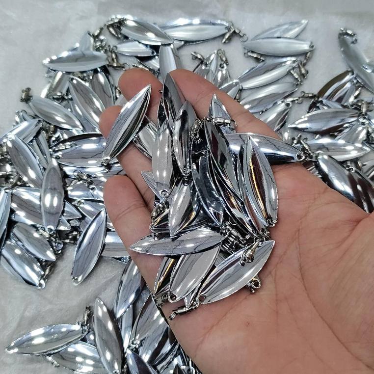 THÌA LÁ LIỄU CÓ KHÓA XOAY GẮN LƯỠI CHÌ ĐỒNG DÙNG GẮN CHO MỒI MỀM , NHÁI HƠI VÀ CÁC LOẠI CÁ SẮT