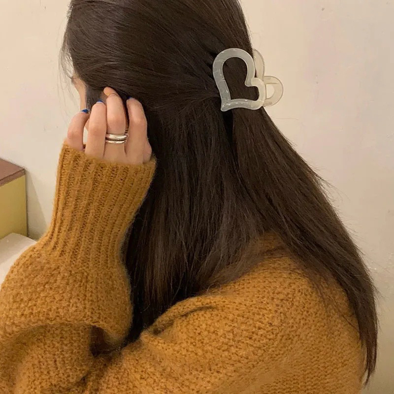 Kẹp càn cua trái tim